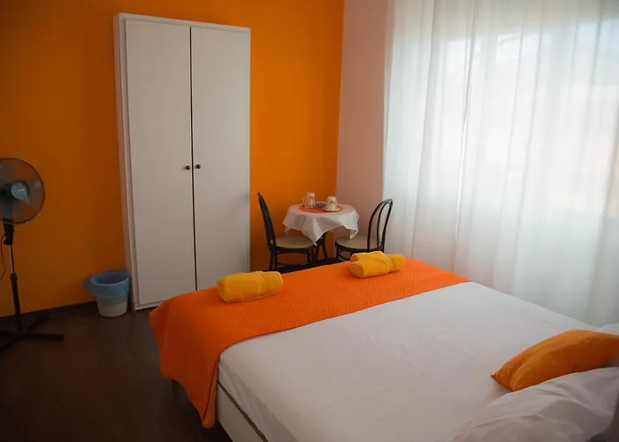 Fruit'n Joy Guest house